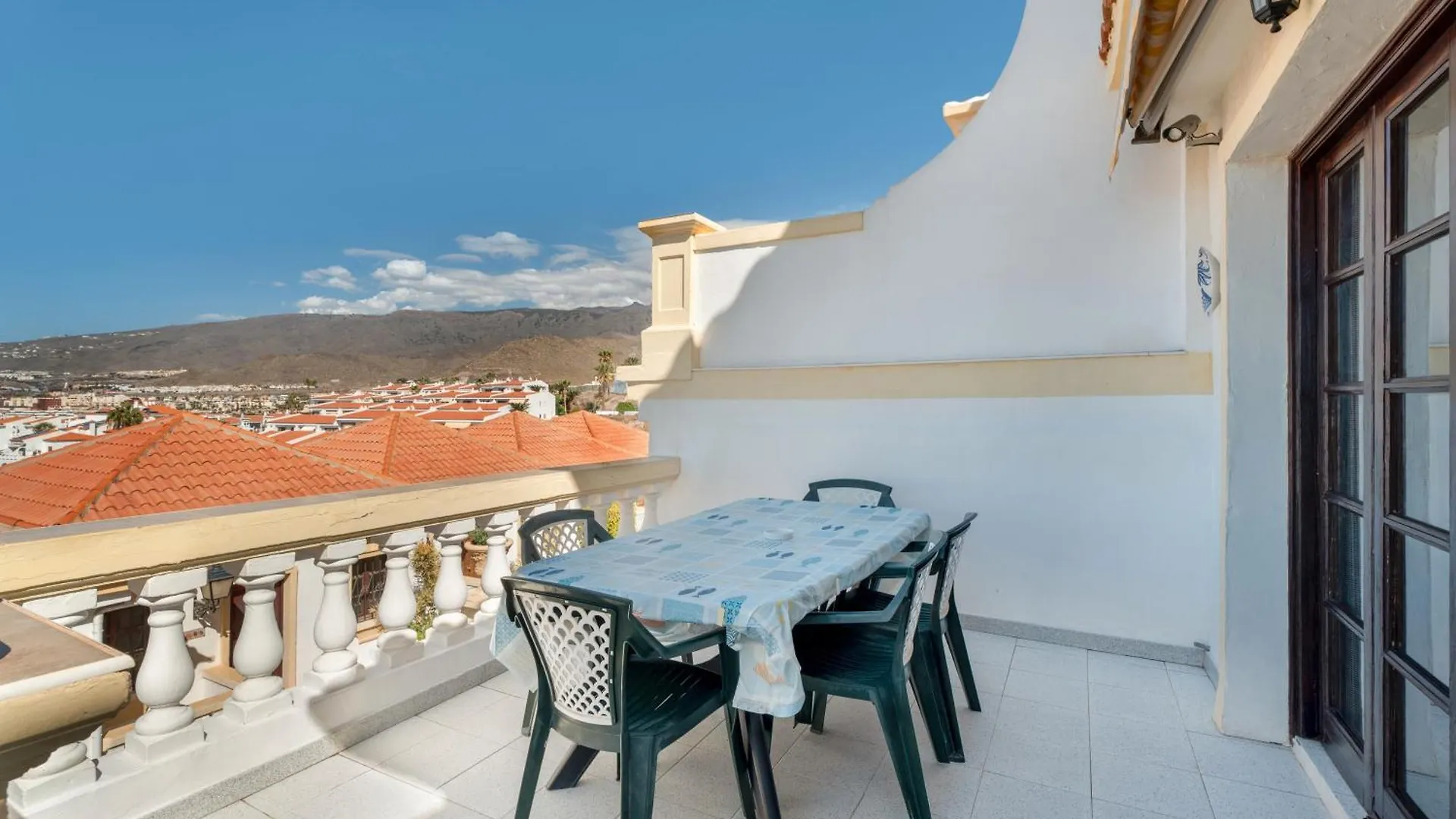 Exclusive Las Americas Property 아데제 아파트