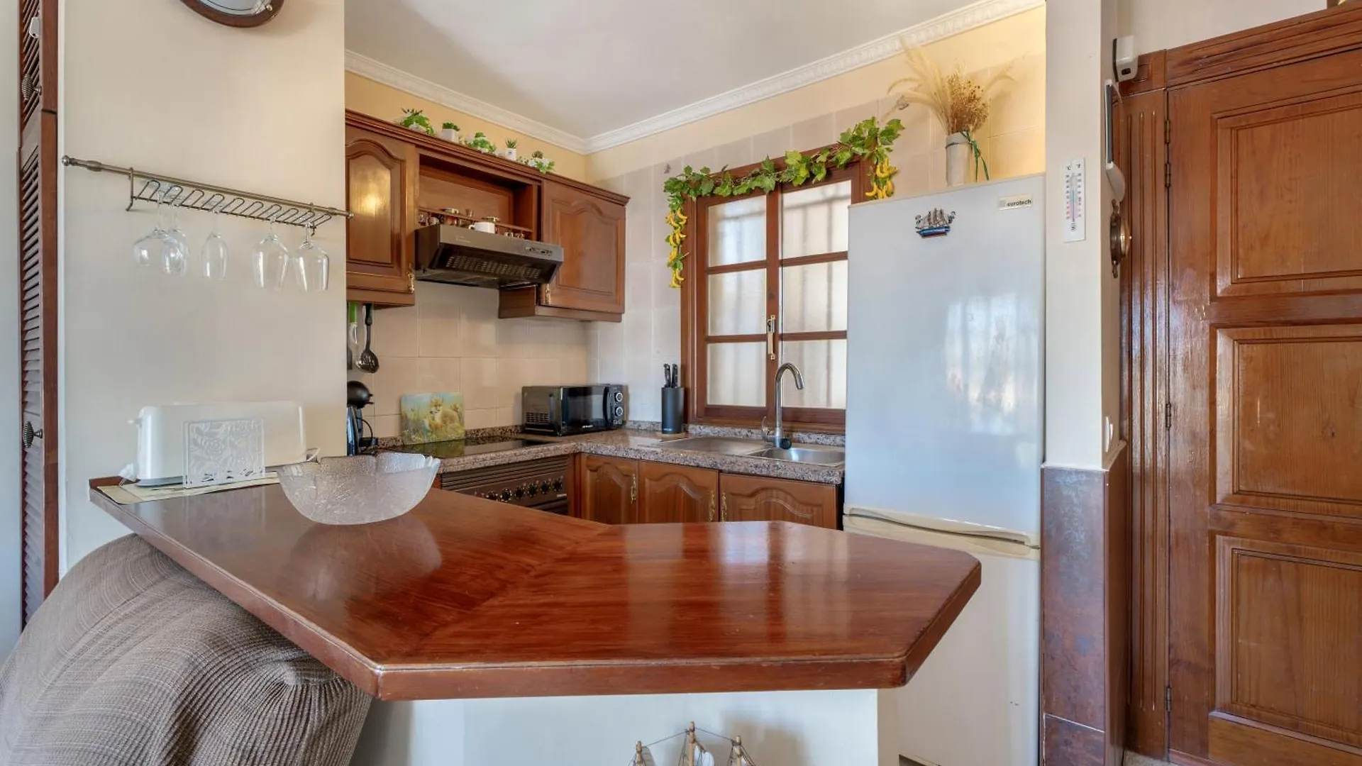 Exclusive Las Americas Property 아데제 아파트