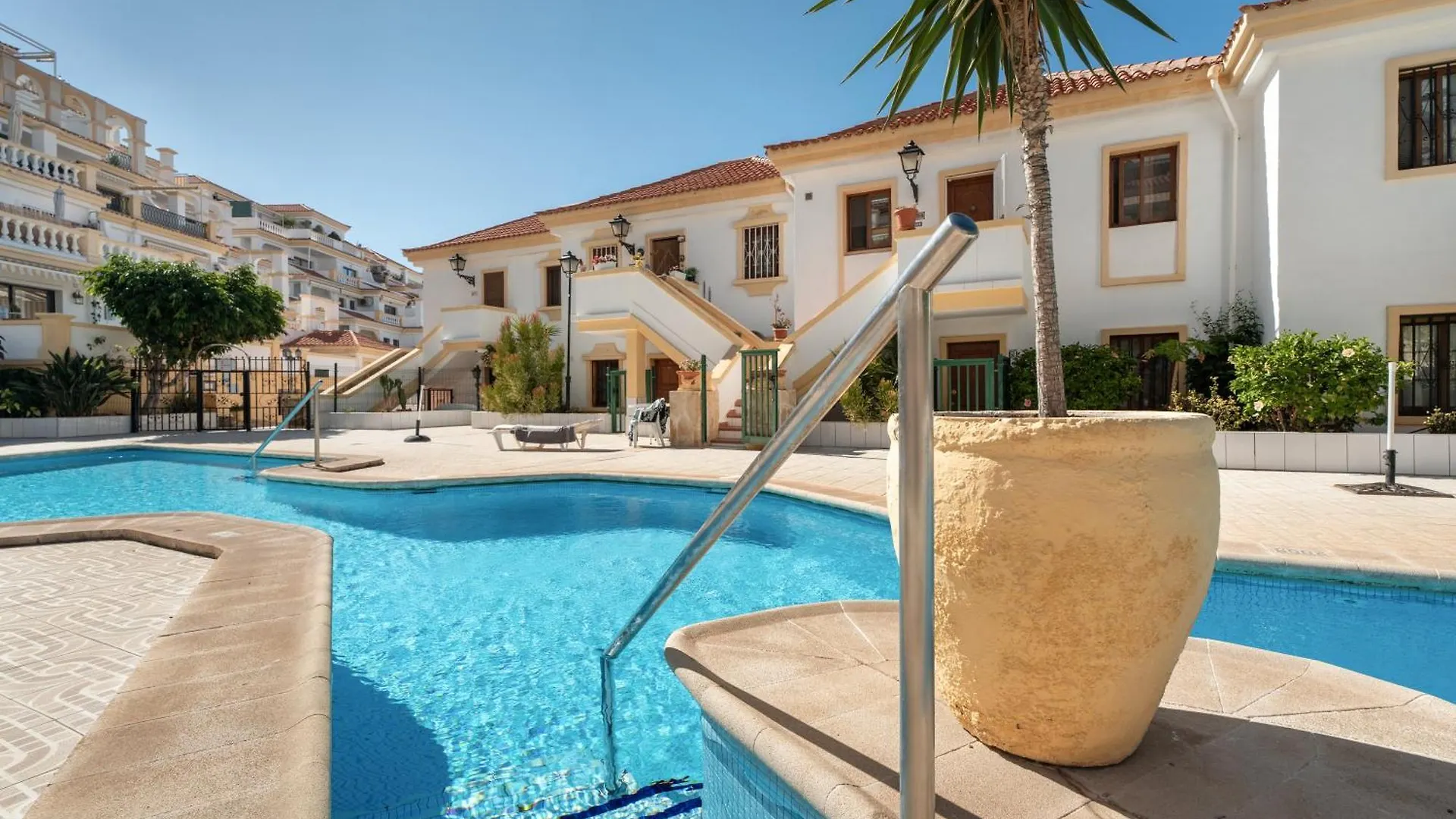아파트 Exclusive Las Americas Property 아데제 스페인